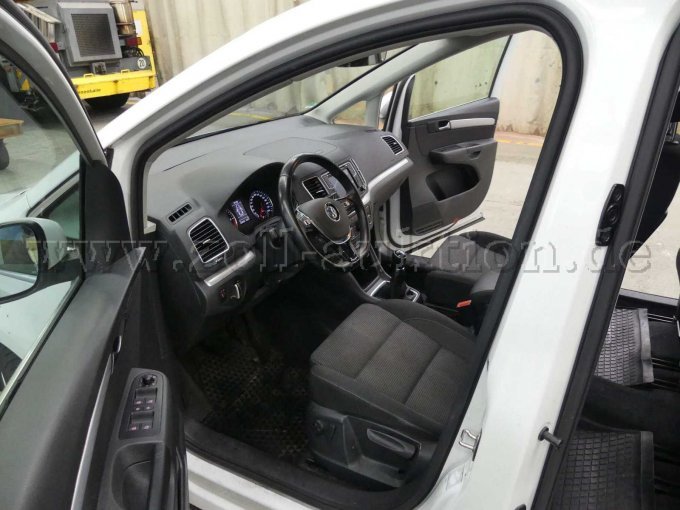 Innenansicht vorne links