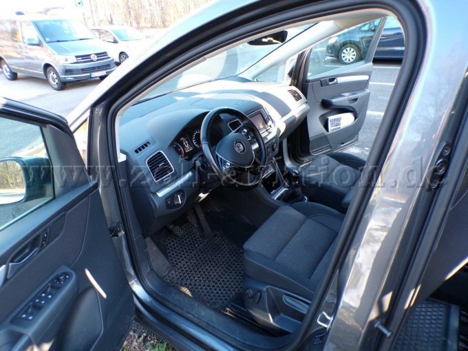 VW Sharan Front innen