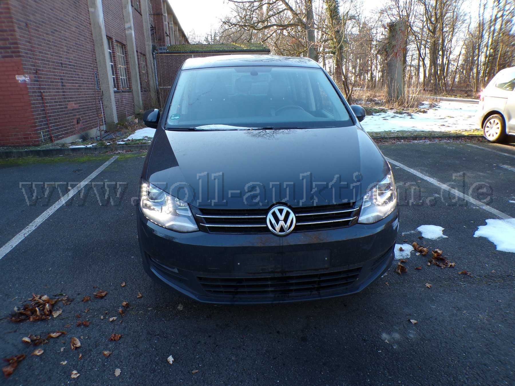 VW Sharan Front