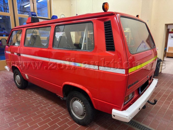 Fahrerseite, schräg-hinten.