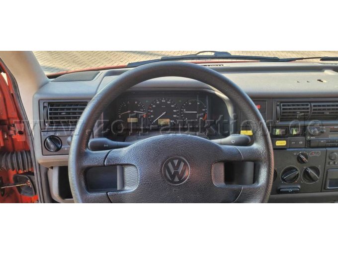 Cockpit Fahrerseite - KM-Stand nicht aktuell