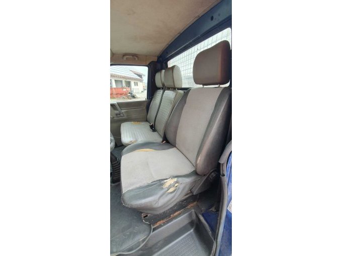 Ansicht innen Fahrerseite Sitze