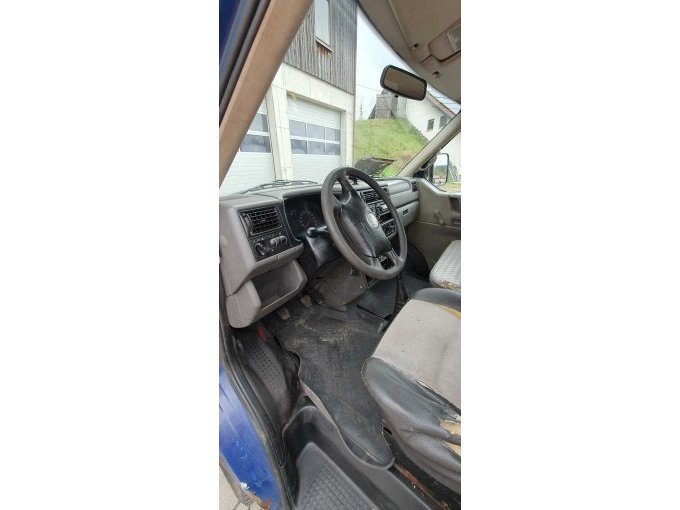 Ansicht innen Fahrerseite Instrumente