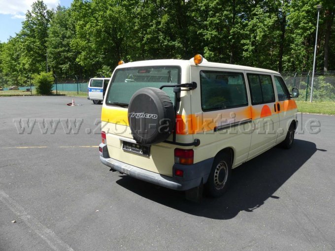 seitlich hinten rechts