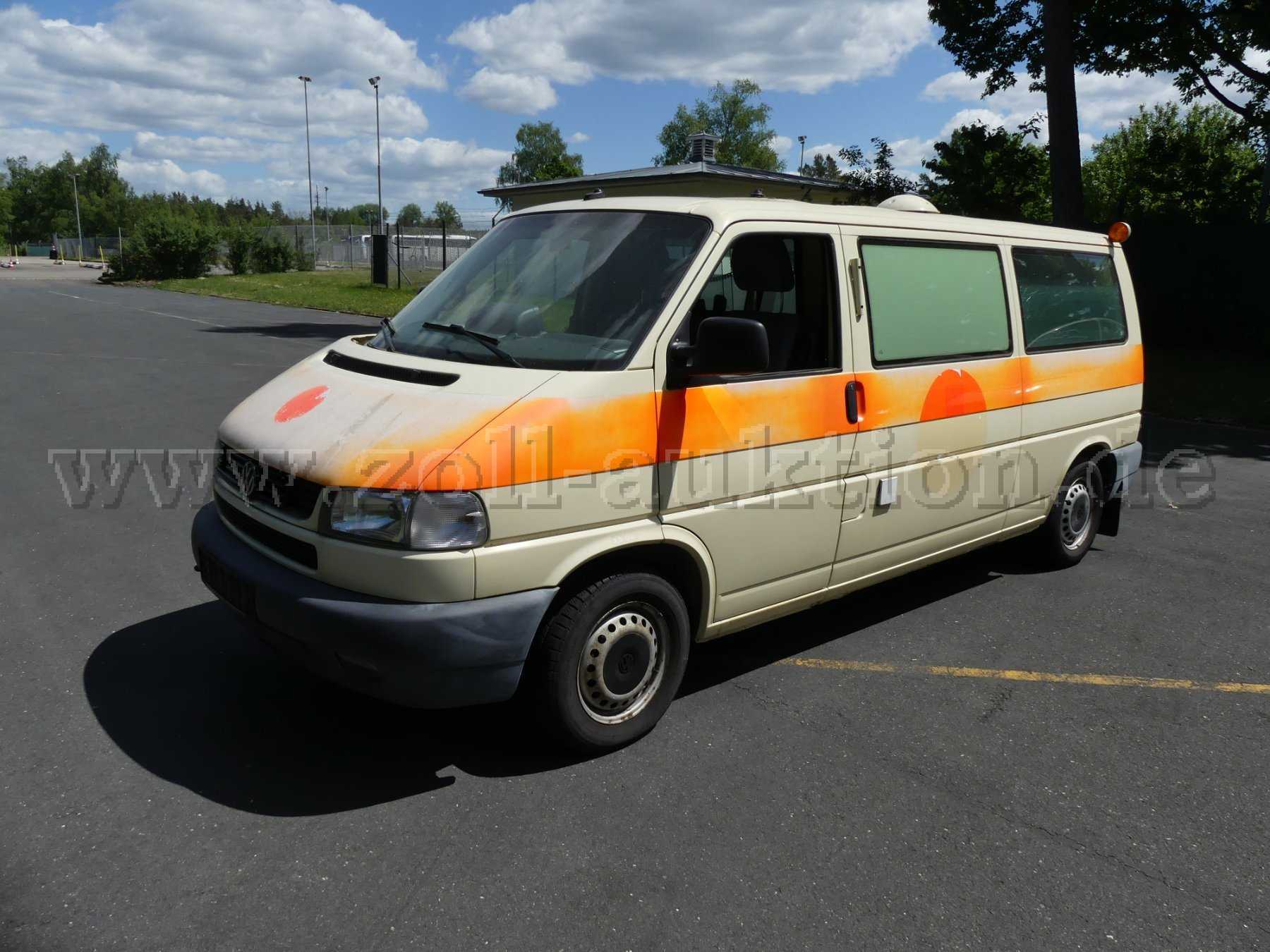 seitlich vorne links