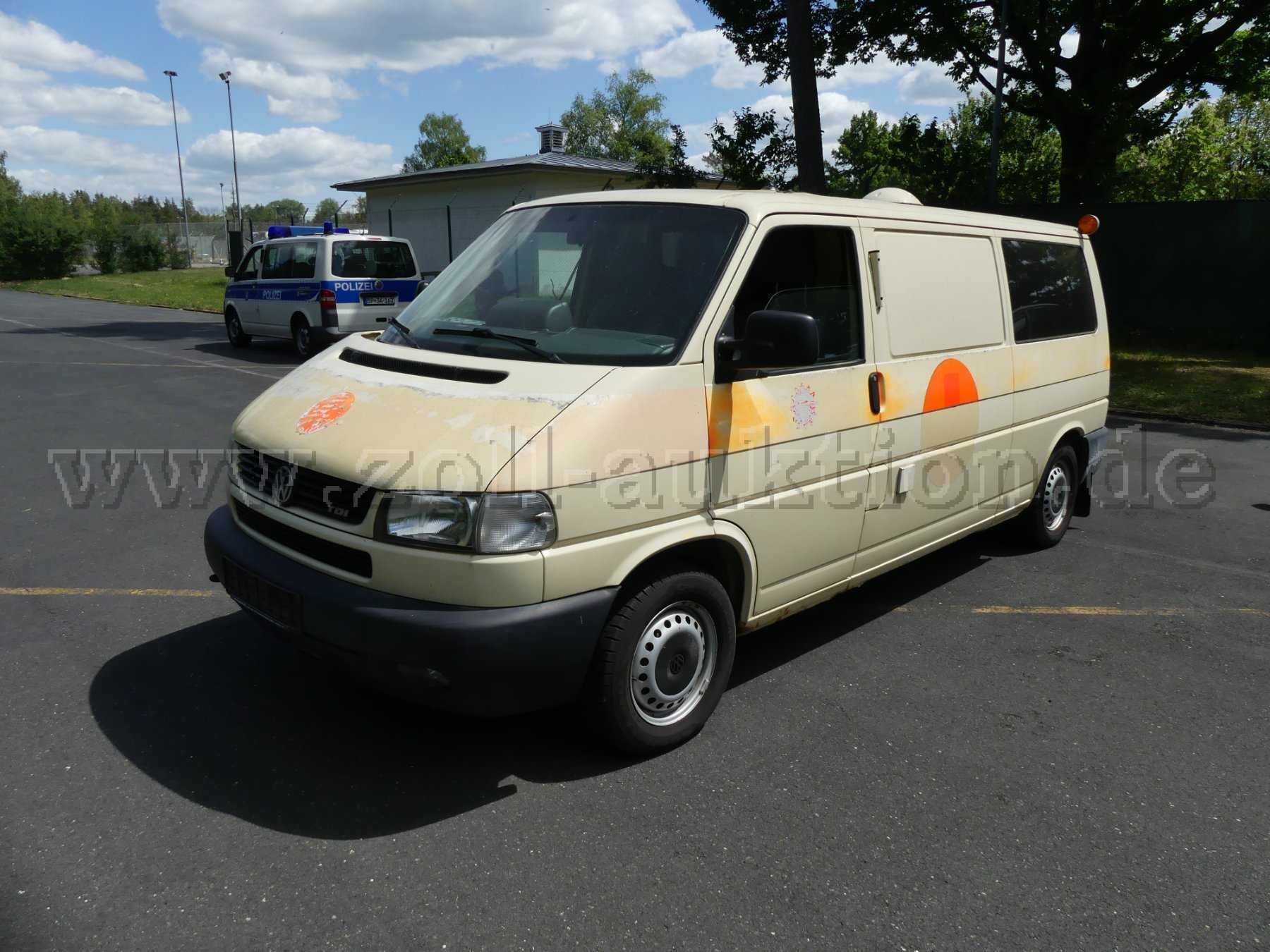 seitlich vorne links