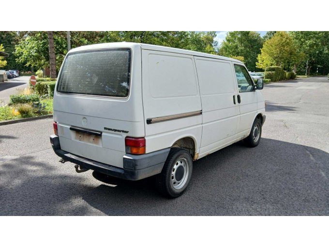 1 VW T4 geschlossener Kasten, 1,9 Diesel, 44 KW Bastler/Defekt – foto 5 – kavel bij Zoll-Auktion, Münster