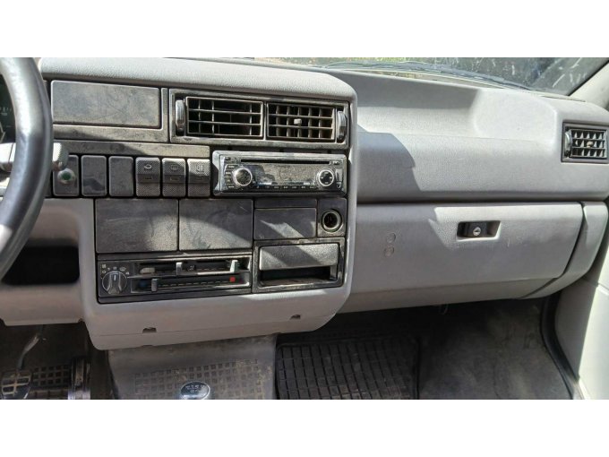 1 VW T4 geschlossener Kasten, 1,9 Diesel, 44 KW Bastler/Defekt – foto 11 – kavel bij Zoll-Auktion, Münster