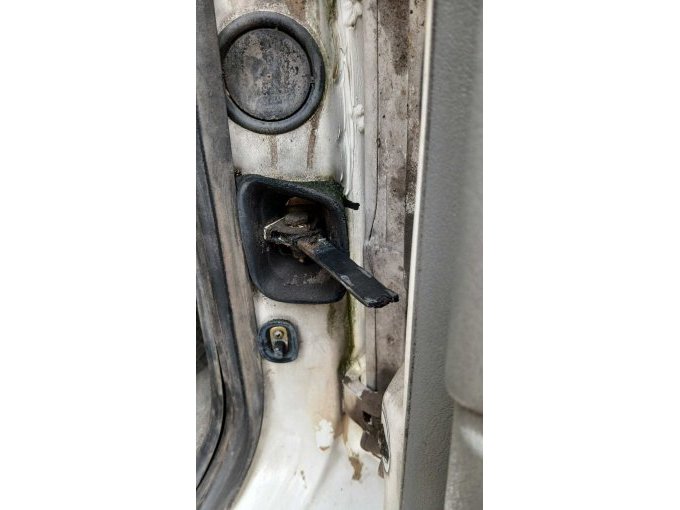 1 VW T4 geschlossener Kasten, 1,9 Diesel, 44 KW Bastler/Defekt – foto 13 – kavel bij Zoll-Auktion, Münster