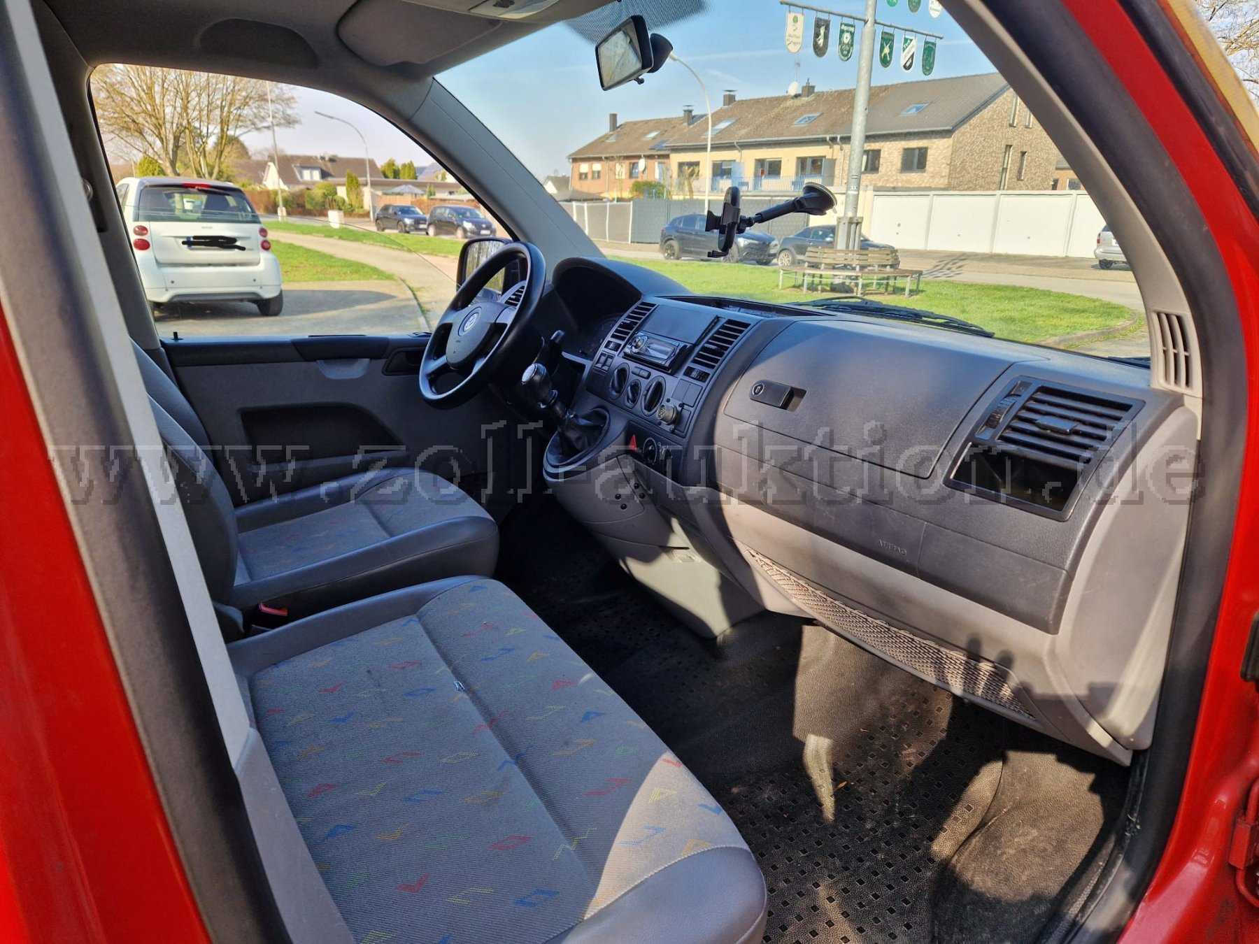 VW T5 - Innenraum - Ansicht von der Beifahrerseite