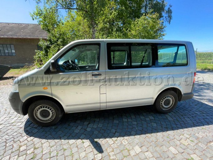 Fahrzeug links
