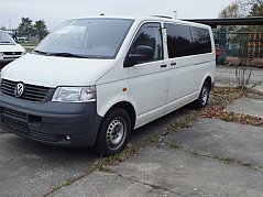 Ansicht von schräg vorne  Fahrerseite