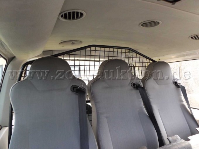 Innenansicht Trenngitter zum Gepäckraum