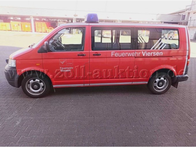 Fahrzeug links
