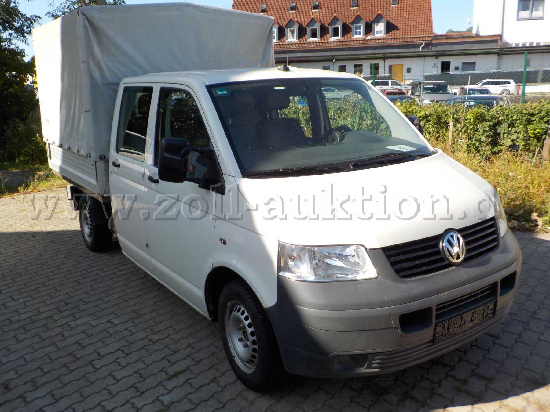 Front- und Seitenansicht VW Doka Pritsche