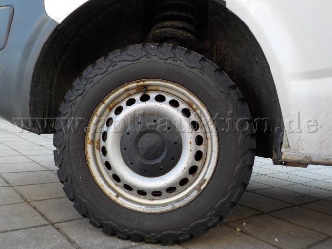 Detailbild Geländebereifung