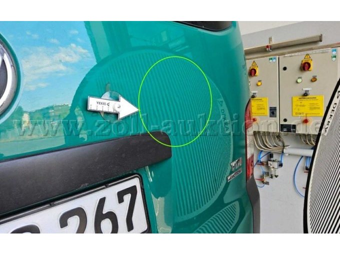 1 VW T5 Caravelle-stationwagen 1.9 diesel – foto 8 – kavel bij Zoll-Auktion, Hoppegarten