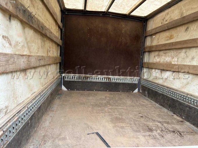 Ladefläche zerkratzt!