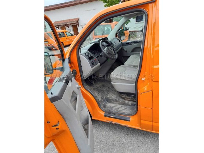Einstieg Fahrerseite