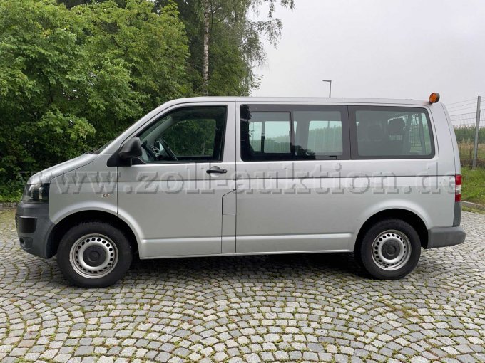 Fahrzeug links