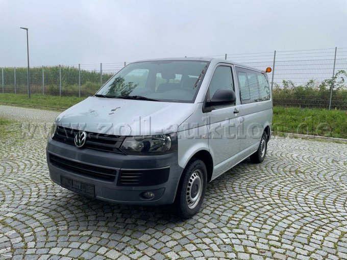 Fahrzeug vorne links