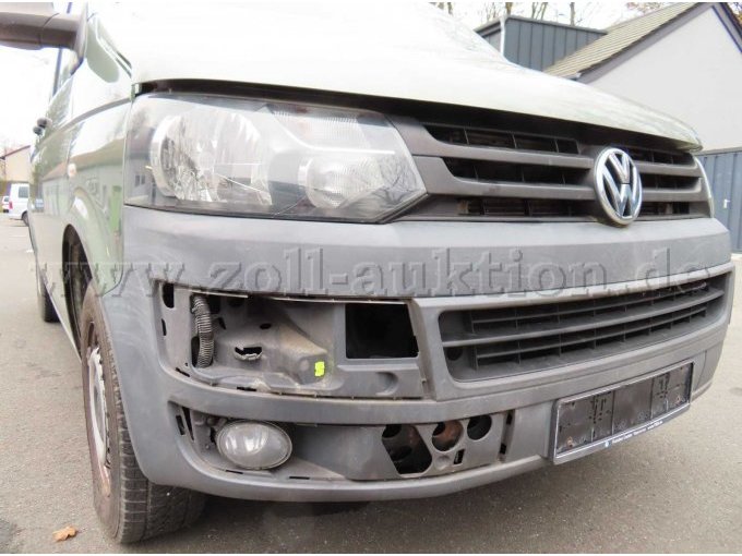 Stoßfänger vorne beschädigt, Verkleidungsteile fehlen