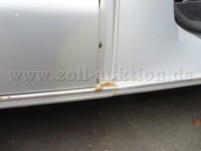 Schweller rechts korrodiert