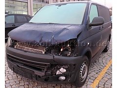 Ansicht diagonal vorne links, Unfallschaden