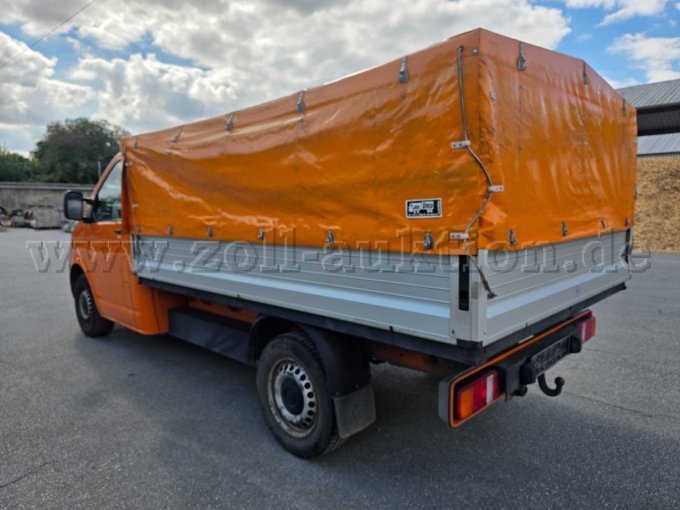 1 VW T5 Transporter, 75 kW, 2800 kg, laadbak met zeilafdekking, trekhaak – foto 7 – kavel bij Zoll-Auktion, Lippstadt
