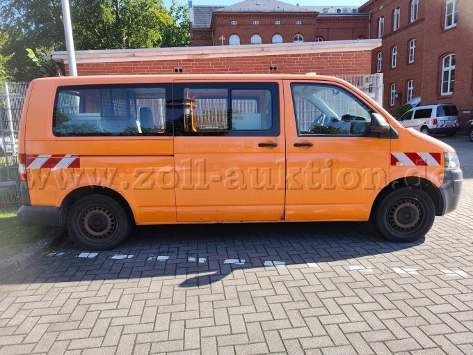 1 VW T5 Transporter Kasten-Kombi (7E) defekt – foto 2 – kavel bij Zoll-Auktion, Aurich