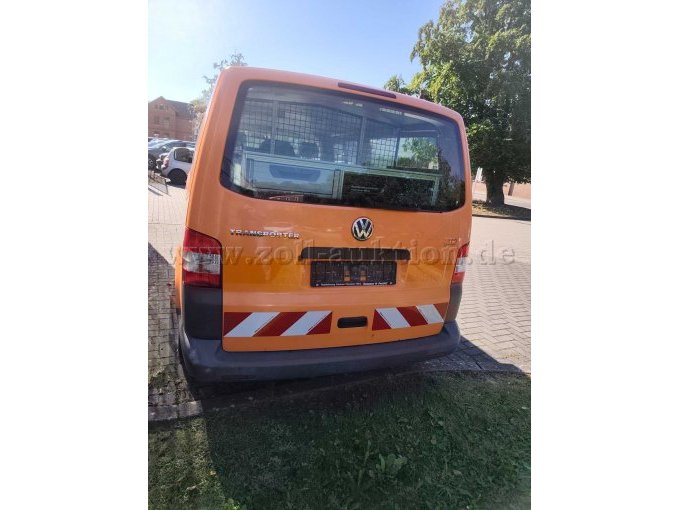 1 VW T5 Transporter Kasten-Kombi (7E) defekt – foto 6 – kavel bij Zoll-Auktion, Aurich