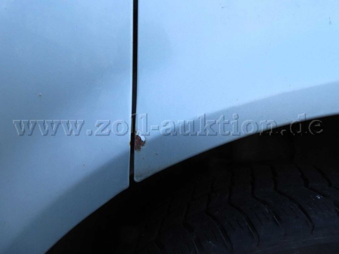 Radlauf vorne rechts korrodiert