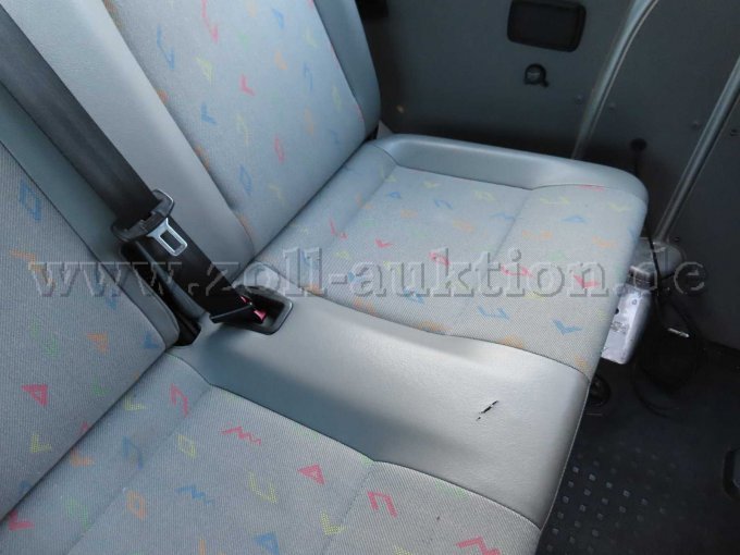 Sitzbank 3. Sitzreihe, Sitzbezug beschädigt