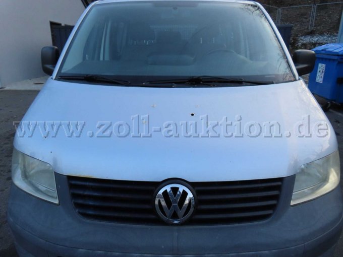 Motorhaube beschädigt und korrodiert