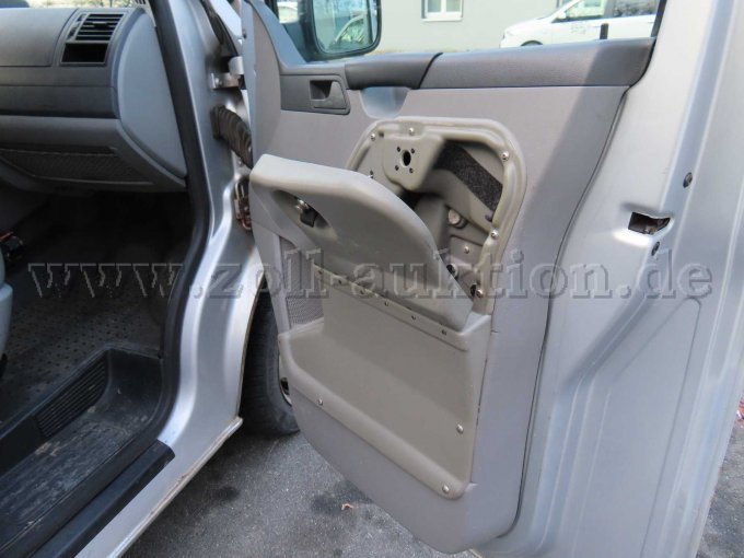 Tür vorne rechts, Türinnenverkleidung mit Waffenkasten