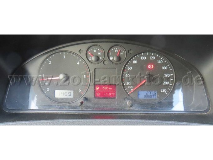 Kombiinstrument mit Kilometerstand