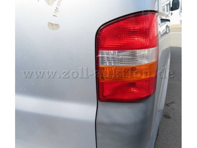 Kombileuchte hinten rechts, Abschlussscheibe des Rückfahrscheinwerfers ist verkratzt