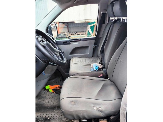 VW T5 Pritsche mit Aufbau Bad Driburg