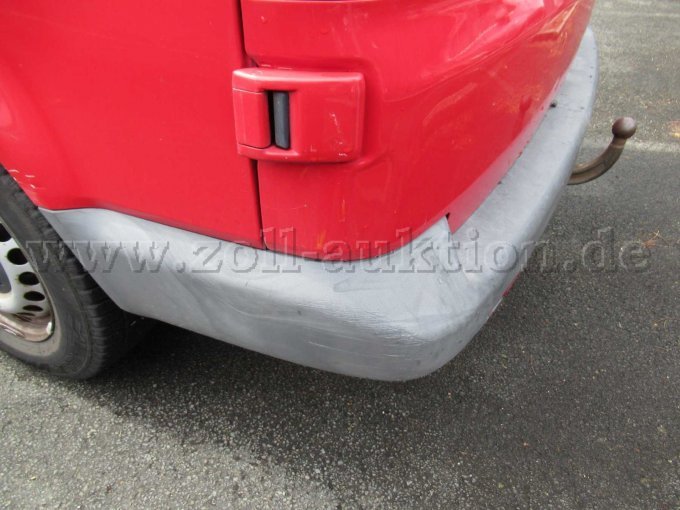 Stoßfänger hinten zerkratzt / abgeschürft
