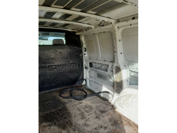 Fahrzeugansicht Ladefläche innen Höhe Schiebetür