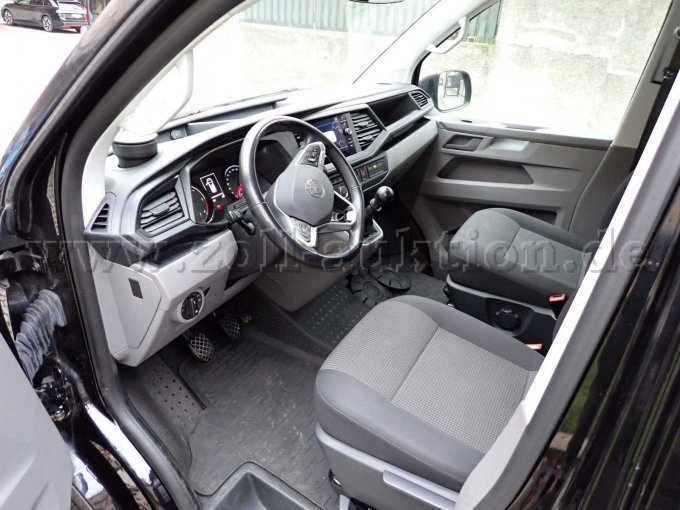 Innenansicht vorn links