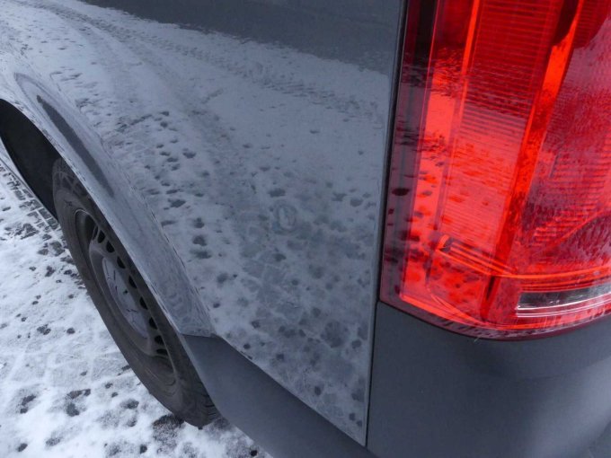 Seitenteil hinten links Dellen