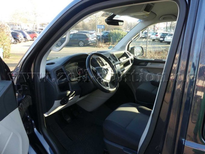 Innenansicht vorn links