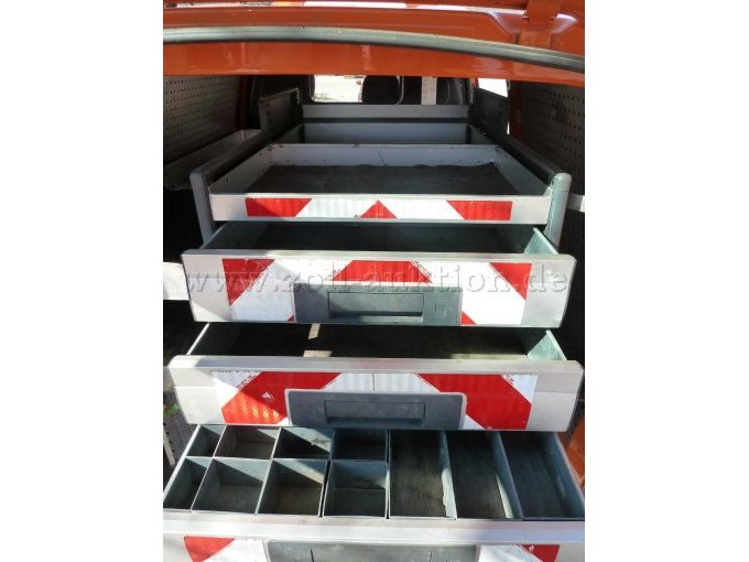 Schubladen Bott-Einbau hinten