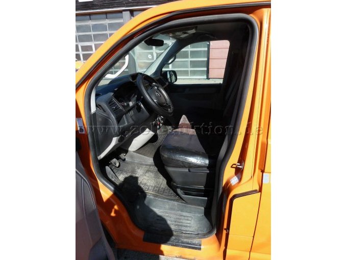 Ansicht Einstieg Fahrerseite