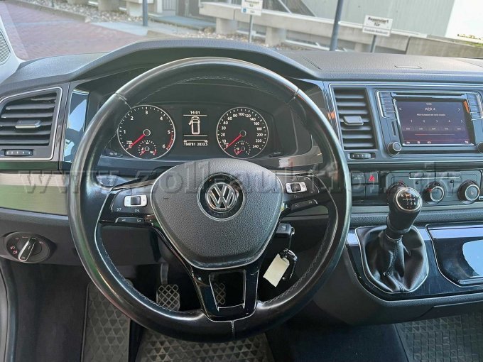 Ansicht Cockpit Fahrerseite