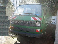 Front, schräg links