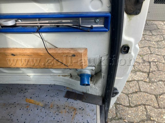CE Stecker