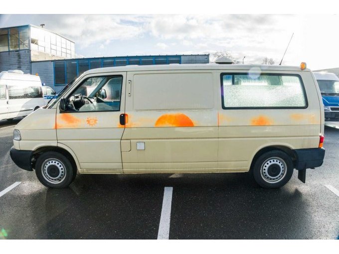 Ansicht seitlich 
Fahrerseite