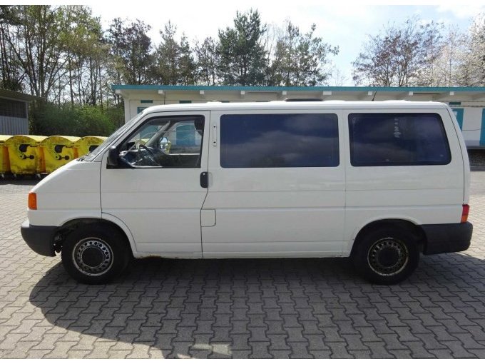 Ansicht seitlich  Fahrerseite